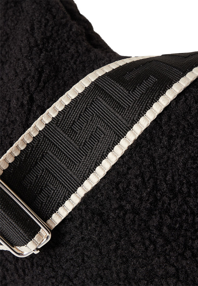 Tasche mit Teddyfell-Optik