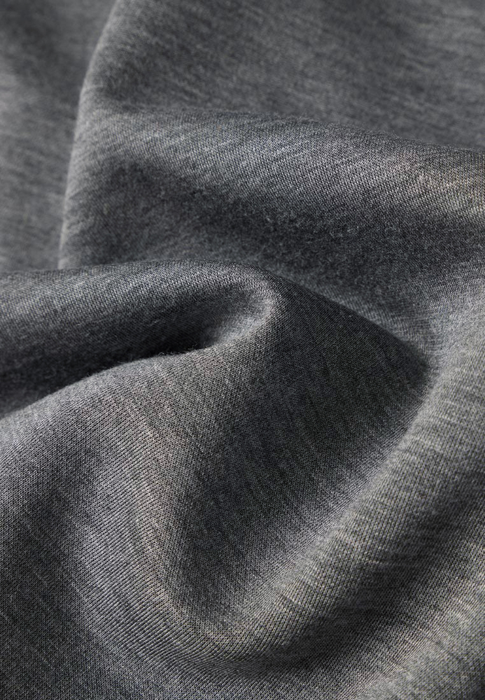 Pulli mit U-Boot-Ausschnitt