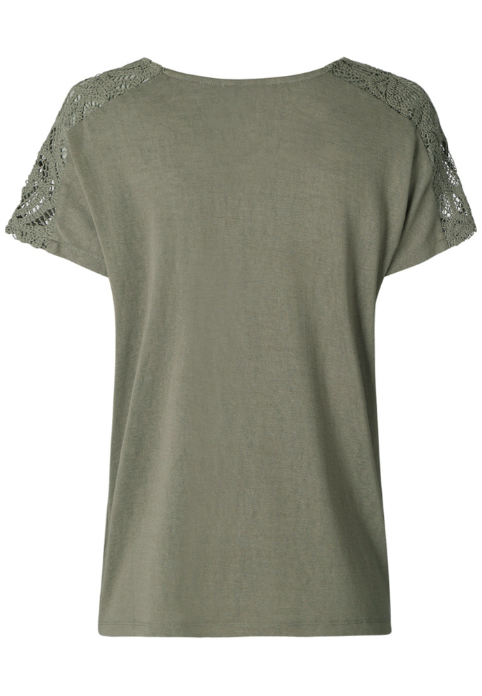 Shirt mit Spitzeneinsatz