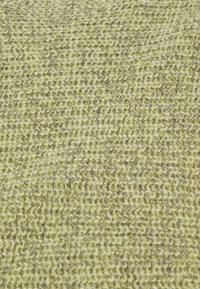 Strickpulli mit Querripp-Struktur