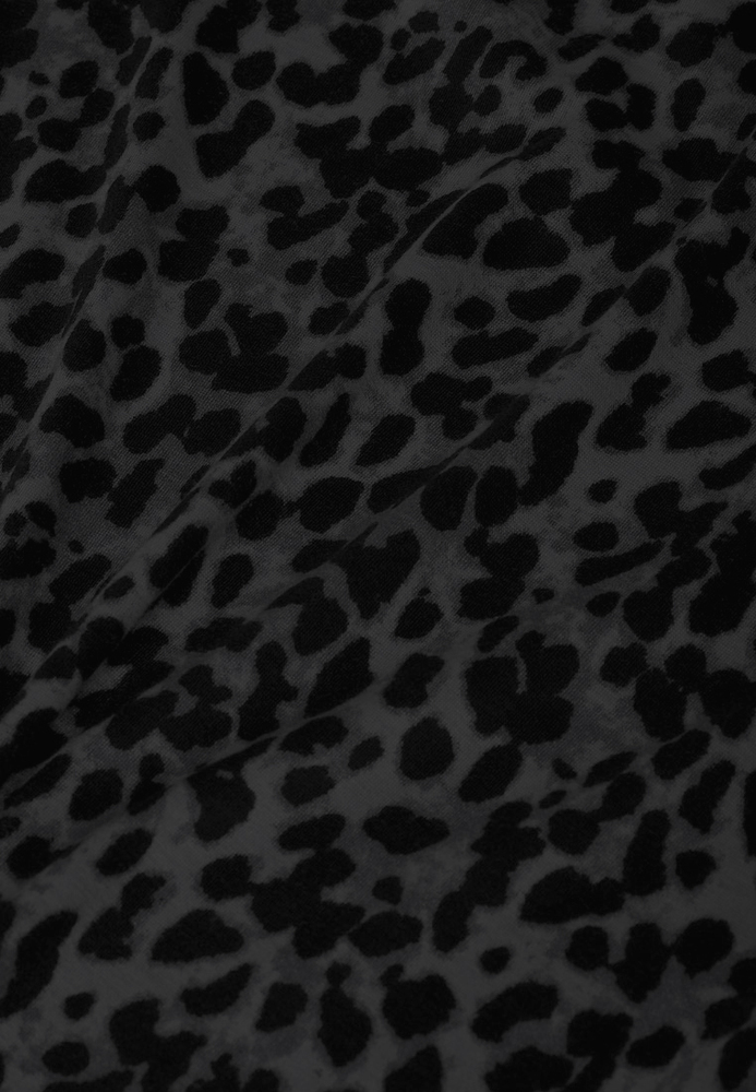 Shirt im Leo-Design