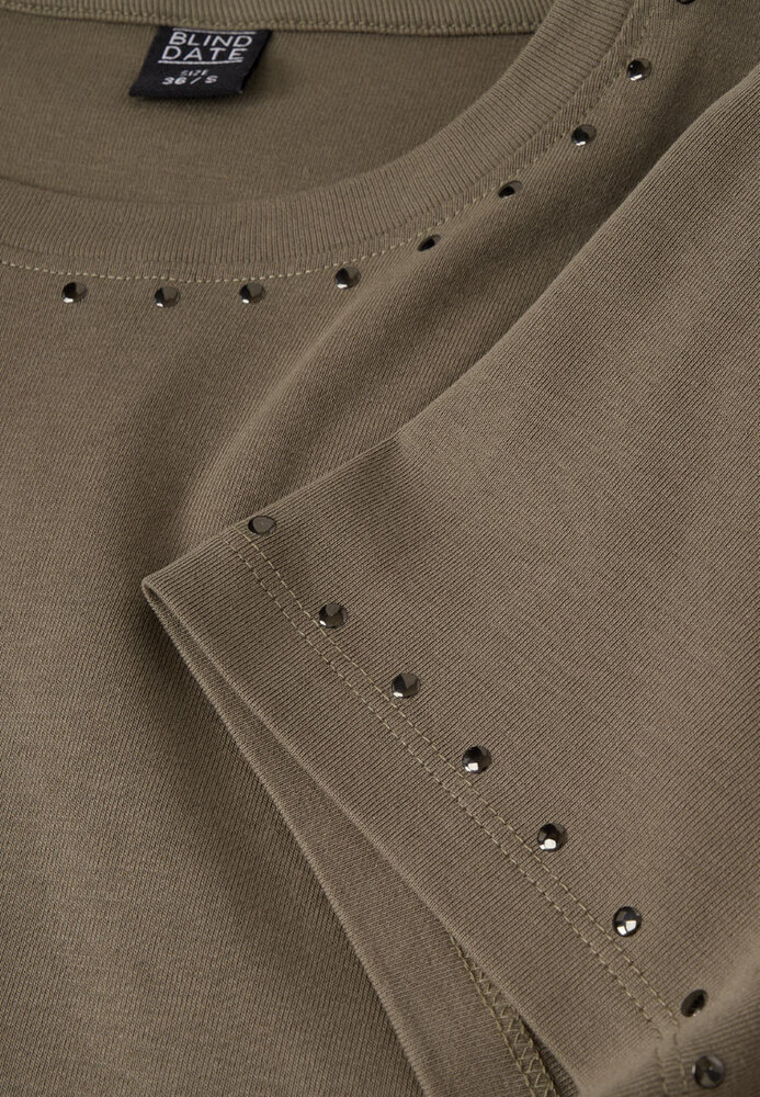 Shirt mit Strasssteinen