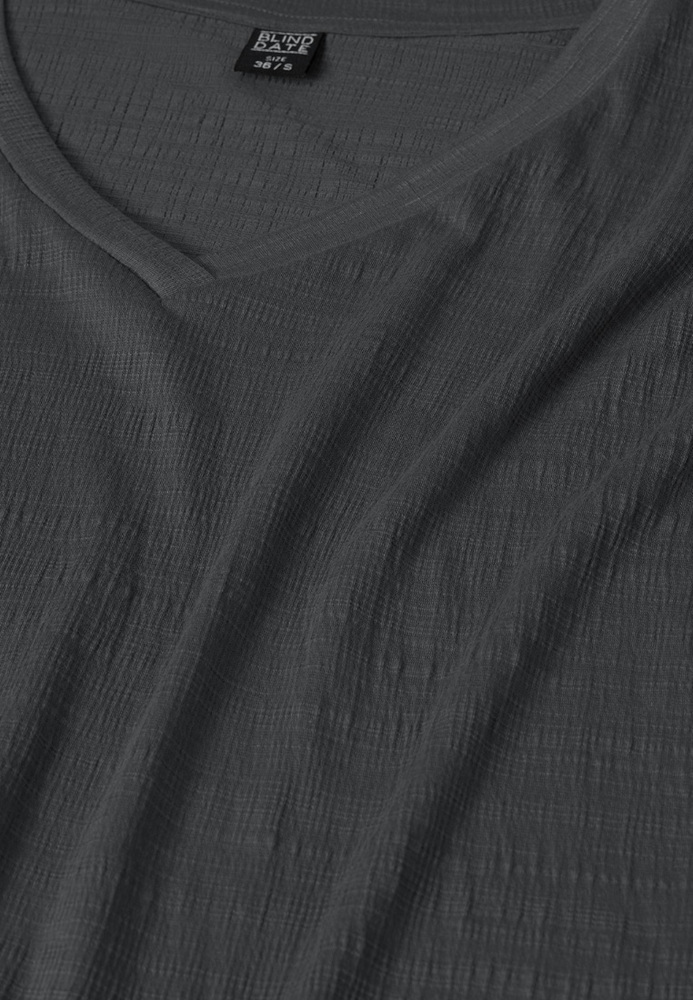 Shirt mit V-Ausschnitt
