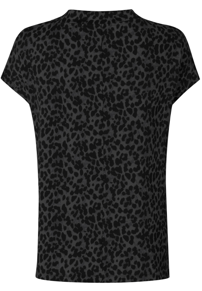Shirt im Leo-Design
