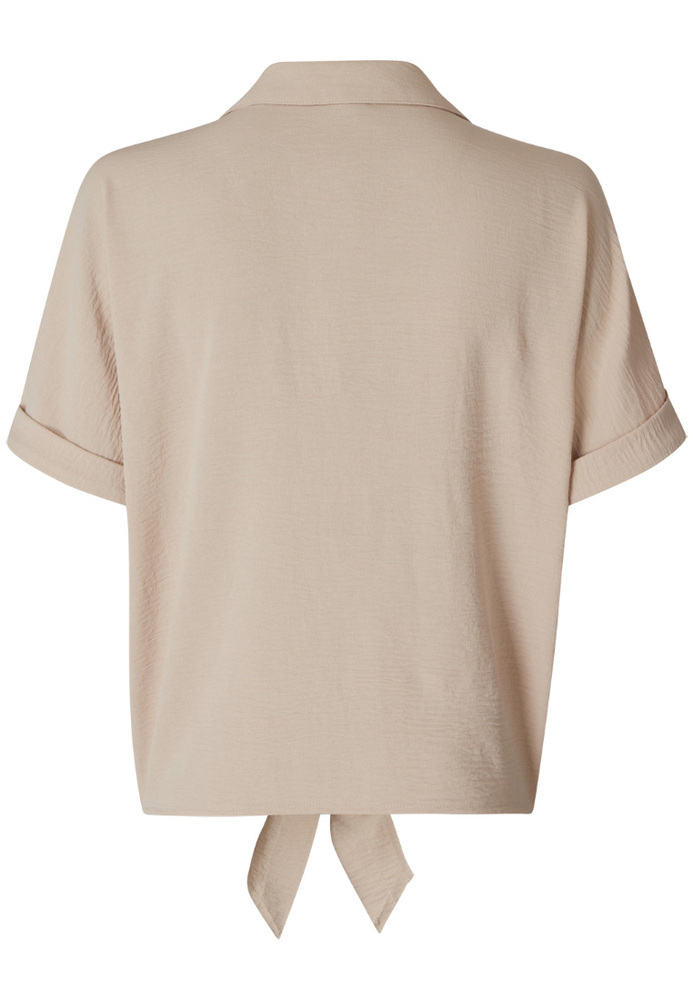 Bluse mit Knoten