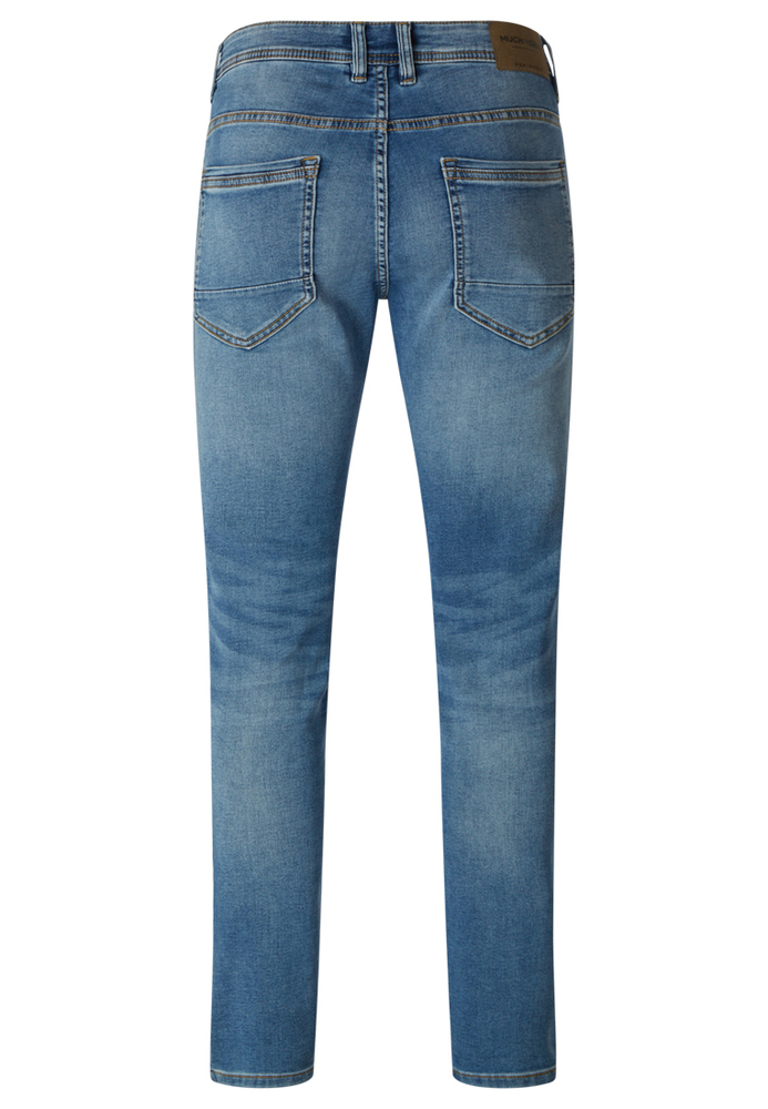 Slim Regular Waist Jeans