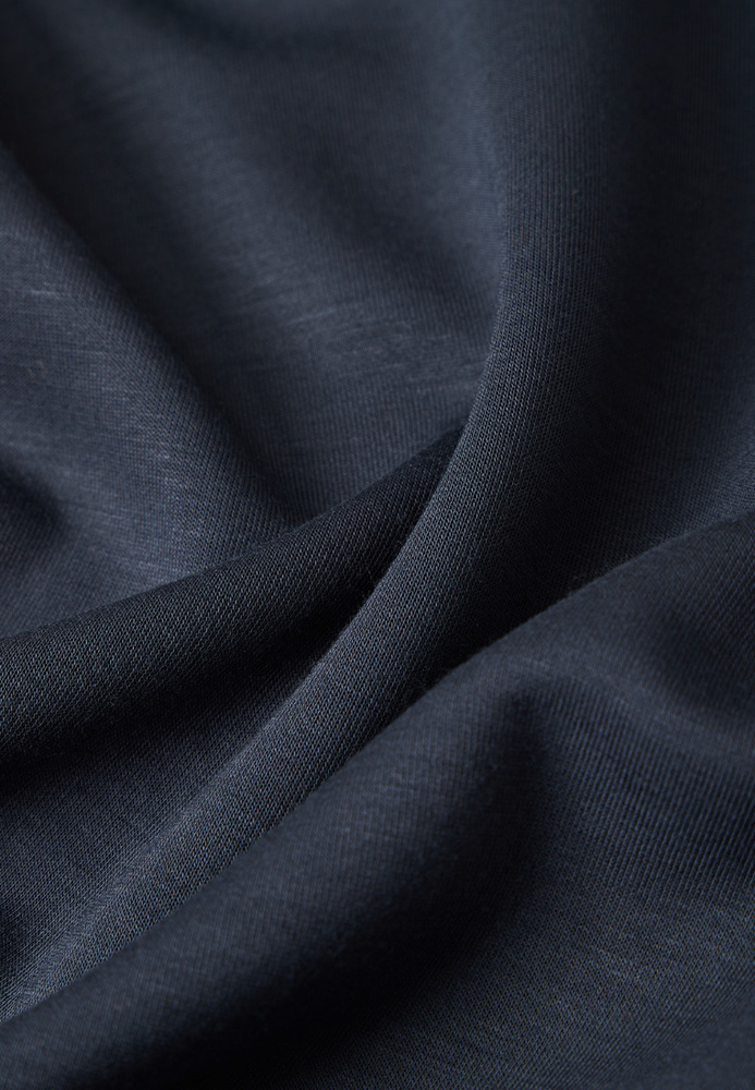 Pulli mit U-Boot-Ausschnitt