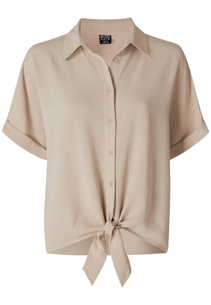 Bluse mit Knoten