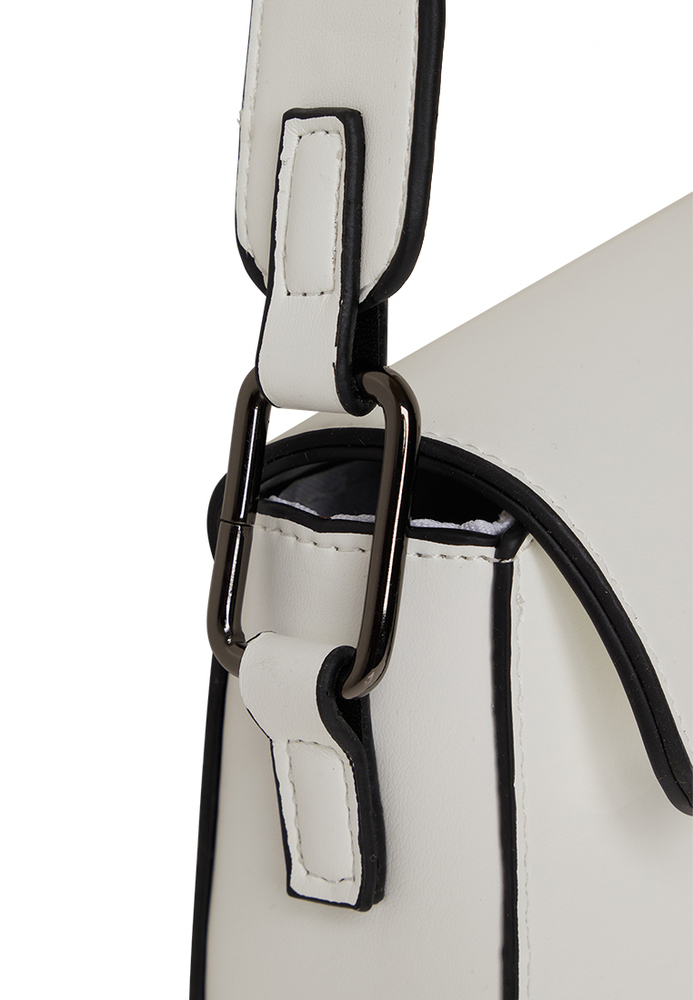 Tasche im Pochette-Stil